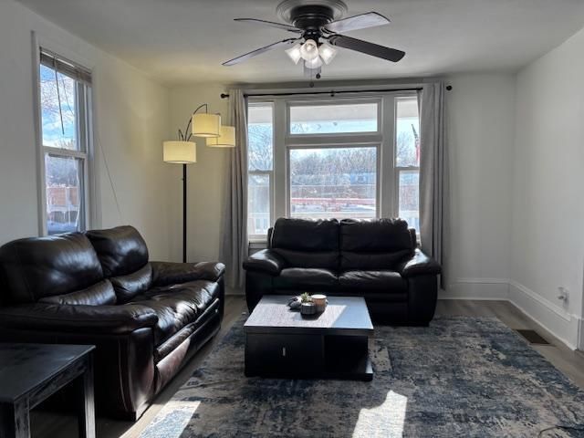 1007 Hudson Road, Saint Paul, MN 55106