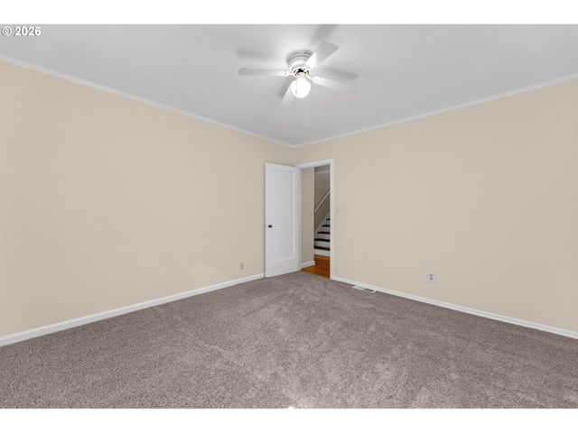 4518 Ne IRVING St, Portland, OR 97213