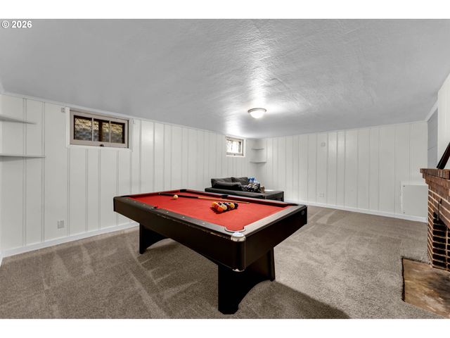 4518 Ne IRVING St, Portland, OR 97213