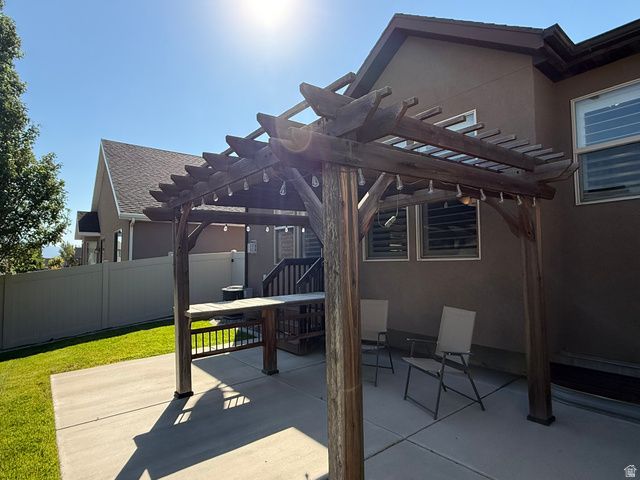 4114 W WALNUT CANYON LN LN, South Jordan, UT 84095