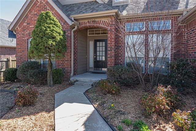 4705 SW Merlin Street, Bentonville, AR 72713