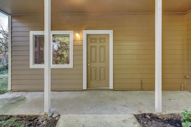 10893 Newtown Rd, Nevada City, CA 95959