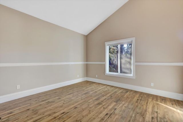 10893 Newtown Rd, Nevada City, CA 95959