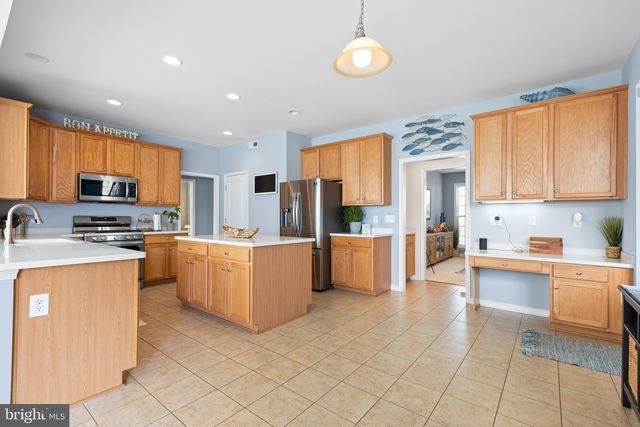 223 CLARENDON DR, Smyrna, DE 19977