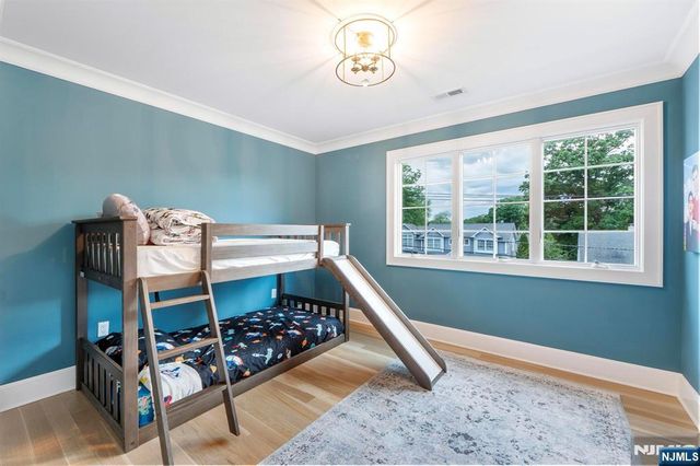 395 Colonial Boulevard, Twp Of Washington, NJ 07676