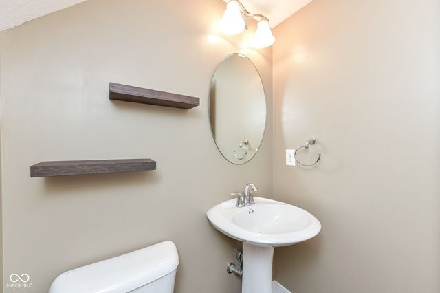 17276 Henslow Drive, Westfield, IN 46074