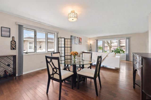 18311 Holland Road, Lansing, IL 60438