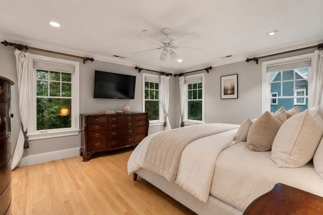 36 Journeys End Ln, Lexington, MA 02421