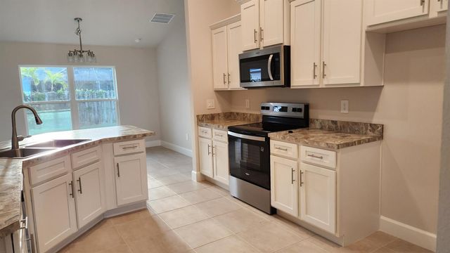 233 SW Becker Road, Port St. Lucie, FL 34953
