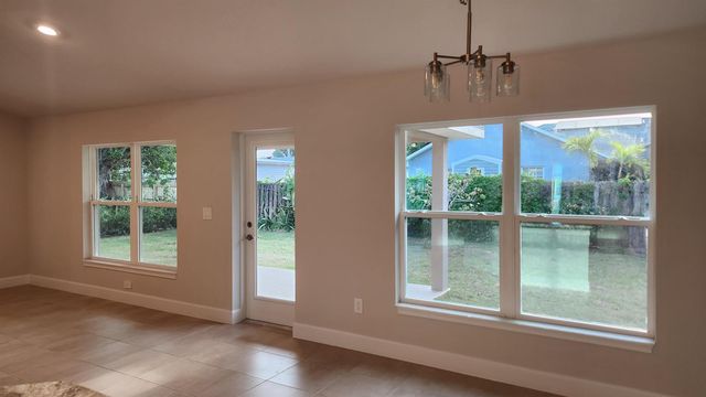 233 SW Becker Road, Port St. Lucie, FL 34953
