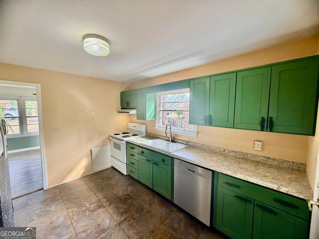 2554 Huntington Drive, Macon, GA 31204