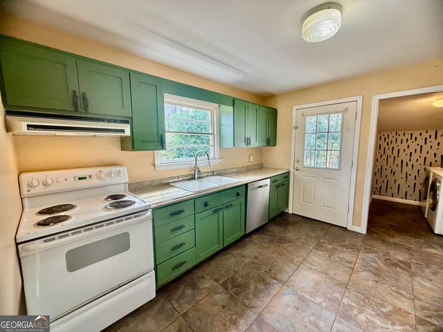 2554 Huntington Drive, Macon, GA 31204