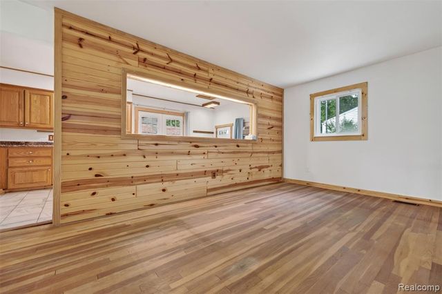 310 Tamarac Drive, Davison, MI 48423