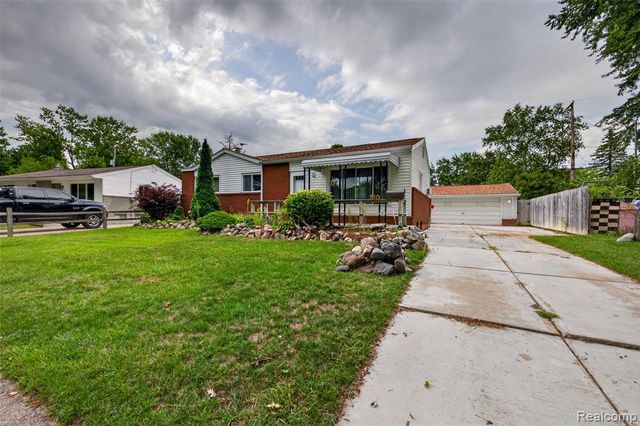 310 Tamarac Drive, Davison, MI 48423