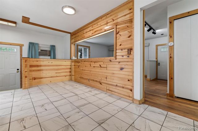 310 Tamarac Drive, Davison, MI 48423