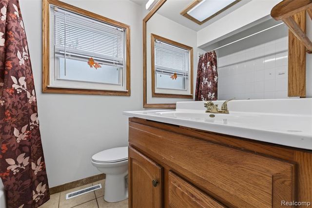 310 Tamarac Drive, Davison, MI 48423