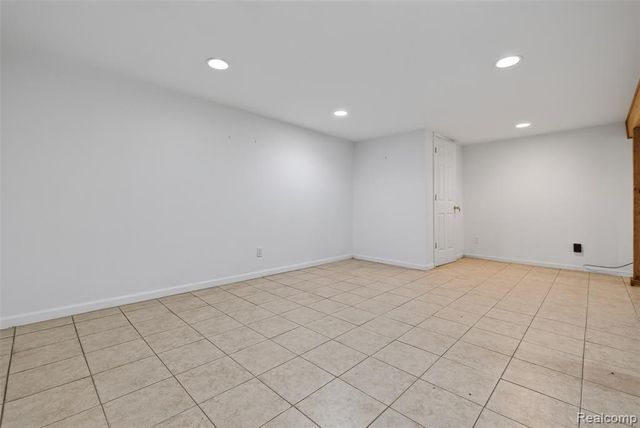 310 Tamarac Drive, Davison, MI 48423