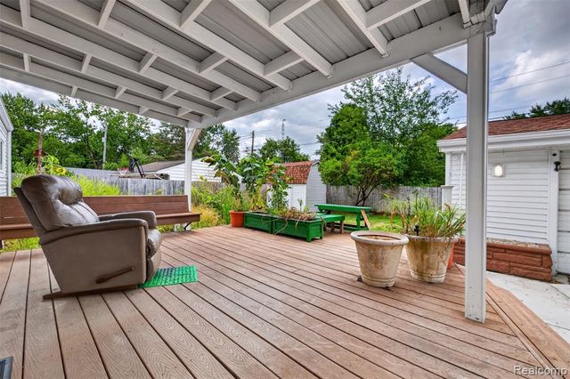 310 Tamarac Drive, Davison, MI 48423