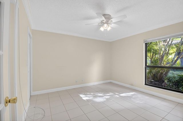 159 NW 70th Street 403, Boca Raton, FL 33487
