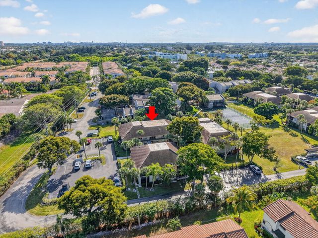 159 NW 70th Street 403, Boca Raton, FL 33487