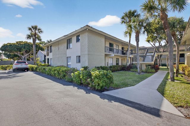 159 NW 70th Street 403, Boca Raton, FL 33487
