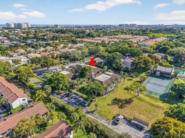 159 NW 70th Street 403, Boca Raton, FL 33487