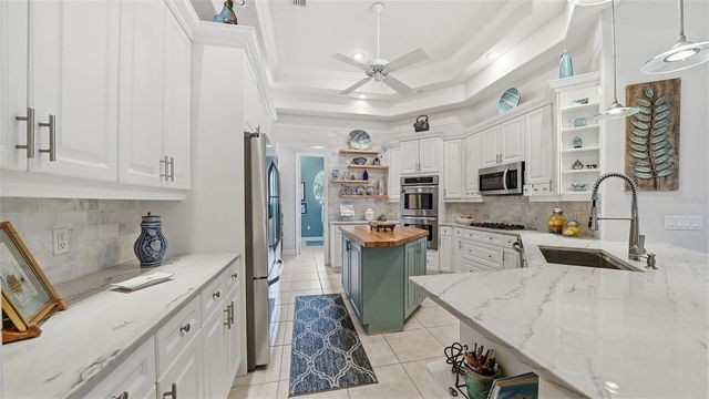 27 DOMINICA DRIVE, Englewood, FL 34223