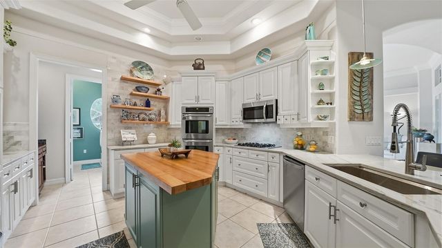 27 DOMINICA DRIVE, Englewood, FL 34223