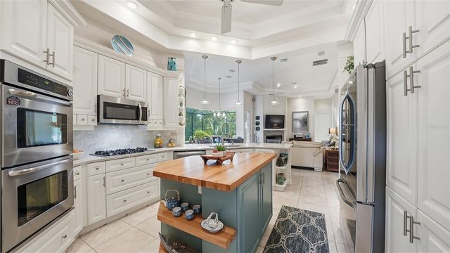 27 DOMINICA DRIVE, Englewood, FL 34223