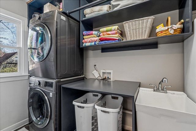 2686 FOX CREEK DR, Germantown, TN 38138