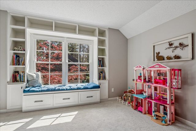 2686 FOX CREEK DR, Germantown, TN 38138