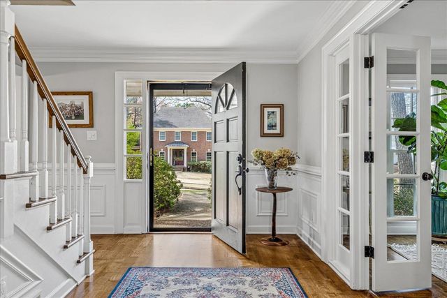 2686 FOX CREEK DR, Germantown, TN 38138