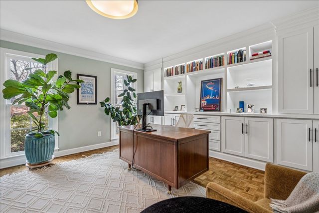 2686 FOX CREEK DR, Germantown, TN 38138