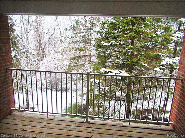 16815 Dover Drive 146, Northville Township, MI 48168