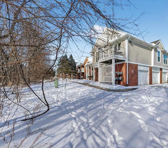 16815 Dover Drive 146, Northville Township, MI 48168