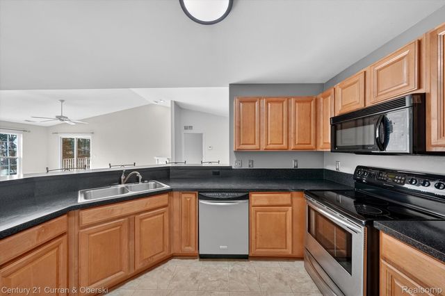 16815 Dover Drive 146, Northville Township, MI 48168