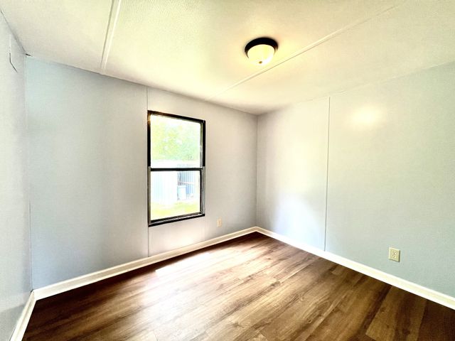110 Hinkle Hill St, E, Bell Buckle, TN 37020