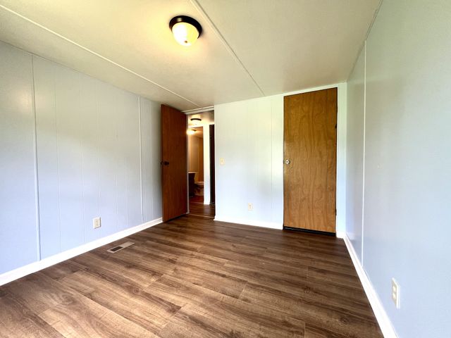 110 Hinkle Hill St, E, Bell Buckle, TN 37020