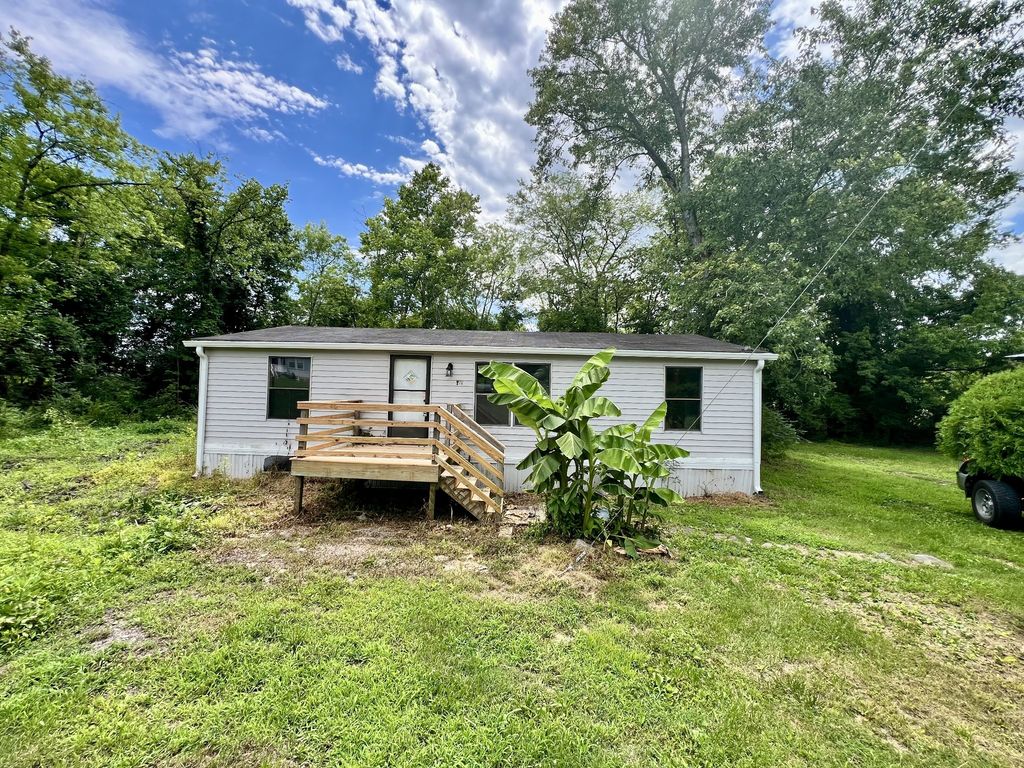 110 Hinkle Hill St, E, Bell Buckle, TN 37020