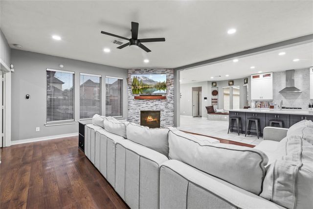 8607 Jackson Creek Bend Lane, Humble, TX 77396