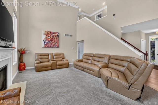 21926 Duns Scotus Street, Southfield, MI 48075