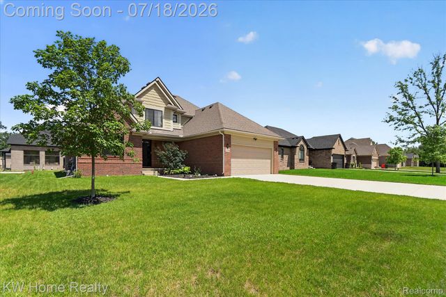 21926 Duns Scotus Street, Southfield, MI 48075