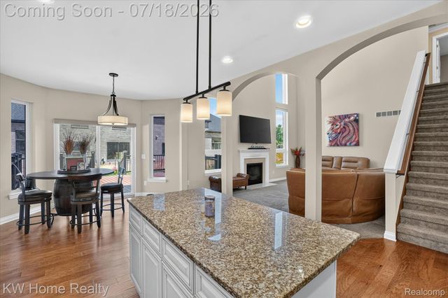 21926 Duns Scotus Street, Southfield, MI 48075