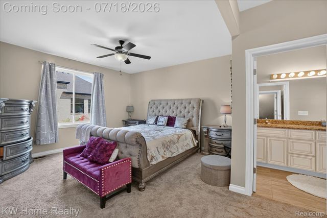21926 Duns Scotus Street, Southfield, MI 48075