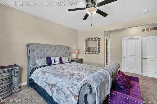 21926 Duns Scotus Street, Southfield, MI 48075