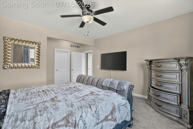 21926 Duns Scotus Street, Southfield, MI 48075