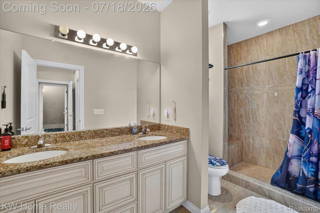 21926 Duns Scotus Street, Southfield, MI 48075