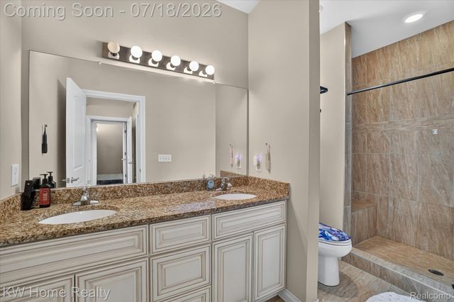 21926 Duns Scotus Street, Southfield, MI 48075
