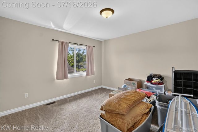 21926 Duns Scotus Street, Southfield, MI 48075