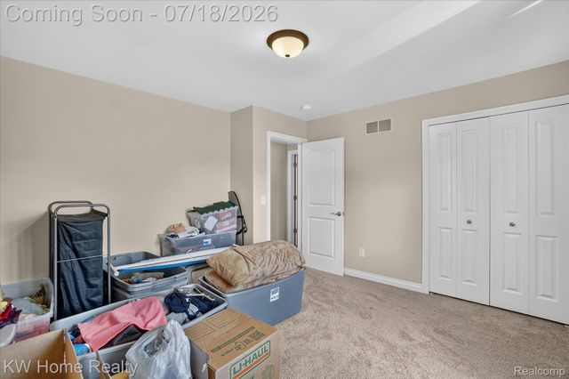 21926 Duns Scotus Street, Southfield, MI 48075